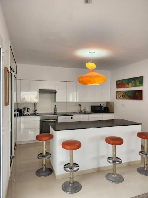 Вілла Contempory Exclusive Sitges Area Olivella Екстер'єр фото