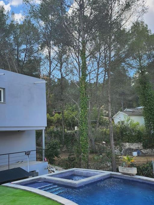 Вілла Contempory Exclusive Sitges Area Olivella Екстер'єр фото